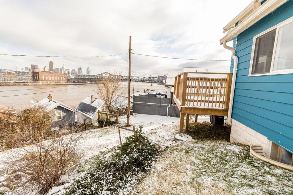 Cozy Riverfront Bungalow With Stunning Views Covington Bagian luar foto