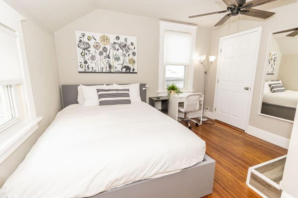 Cozy Riverfront Bungalow With Stunning Views Covington Bagian luar foto
